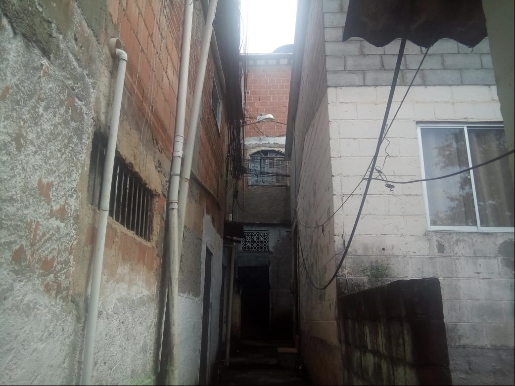 O poste da discórdia no Cordoeira (Foto de leitor)