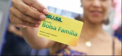 Bolsa Família supera o número de carteiras assinadas em 12 estados | A Voz da Serra